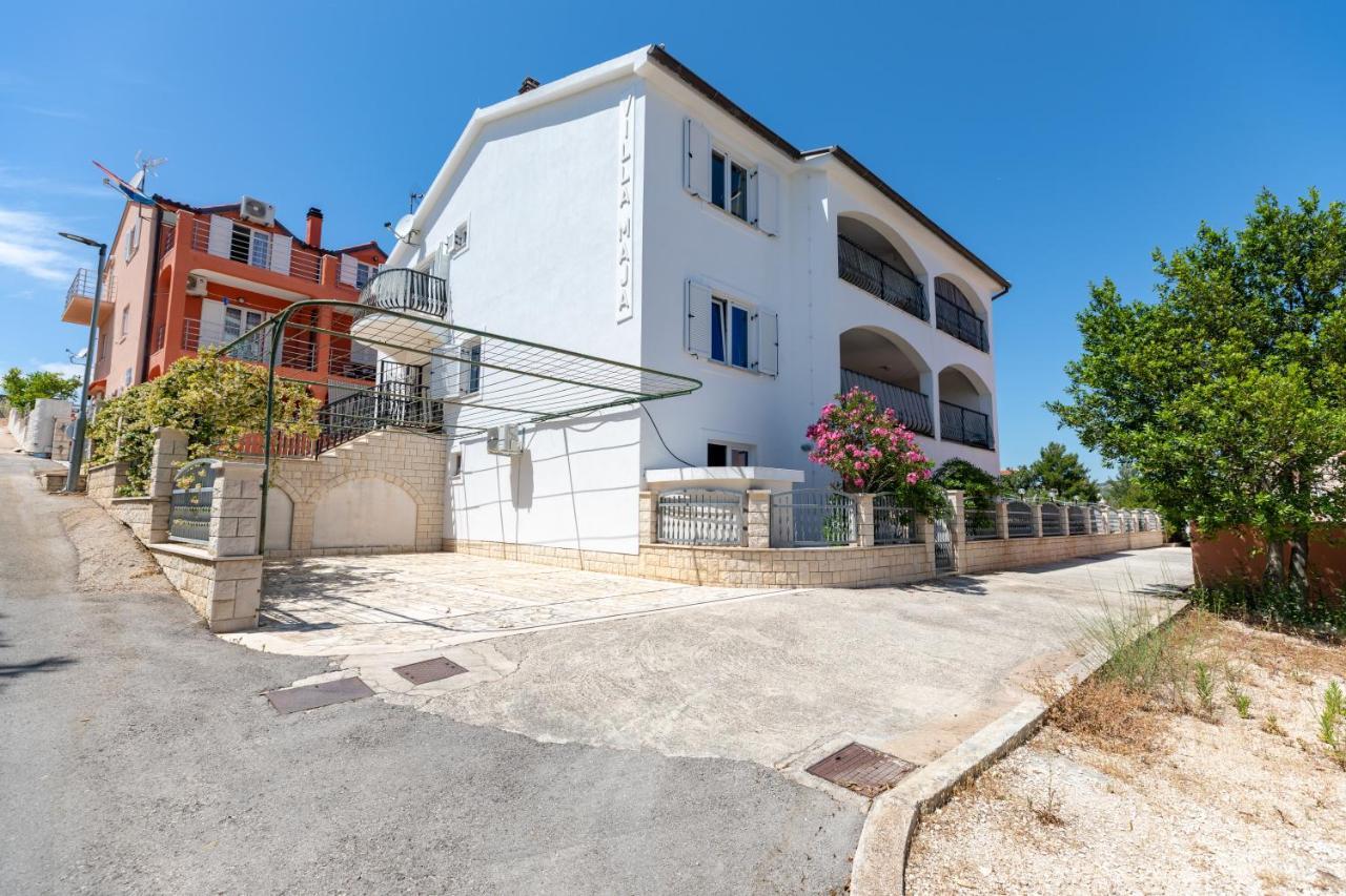 Apartments Villa Maja 罗戈兹尼察 外观 照片