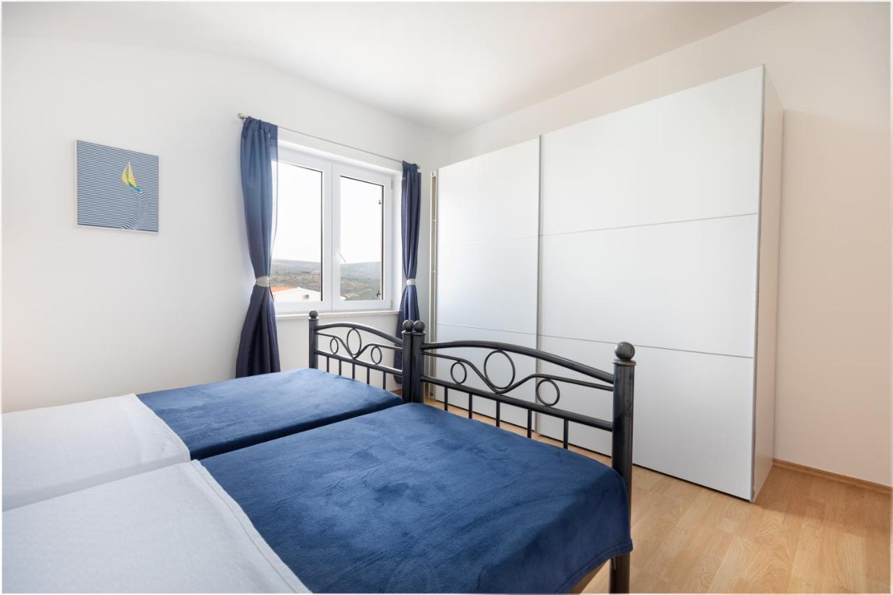 Apartments Villa Maja 罗戈兹尼察 外观 照片