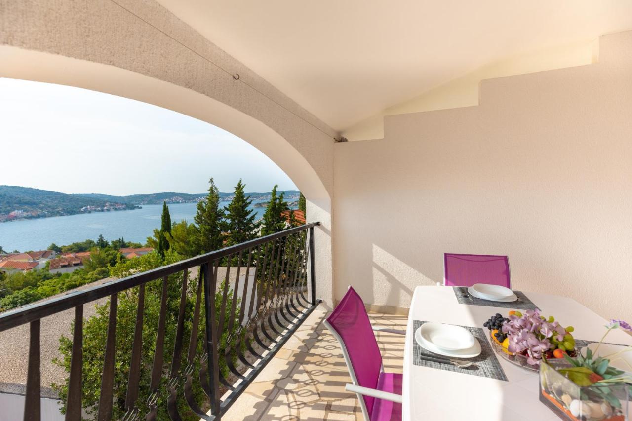 Apartments Villa Maja 罗戈兹尼察 外观 照片