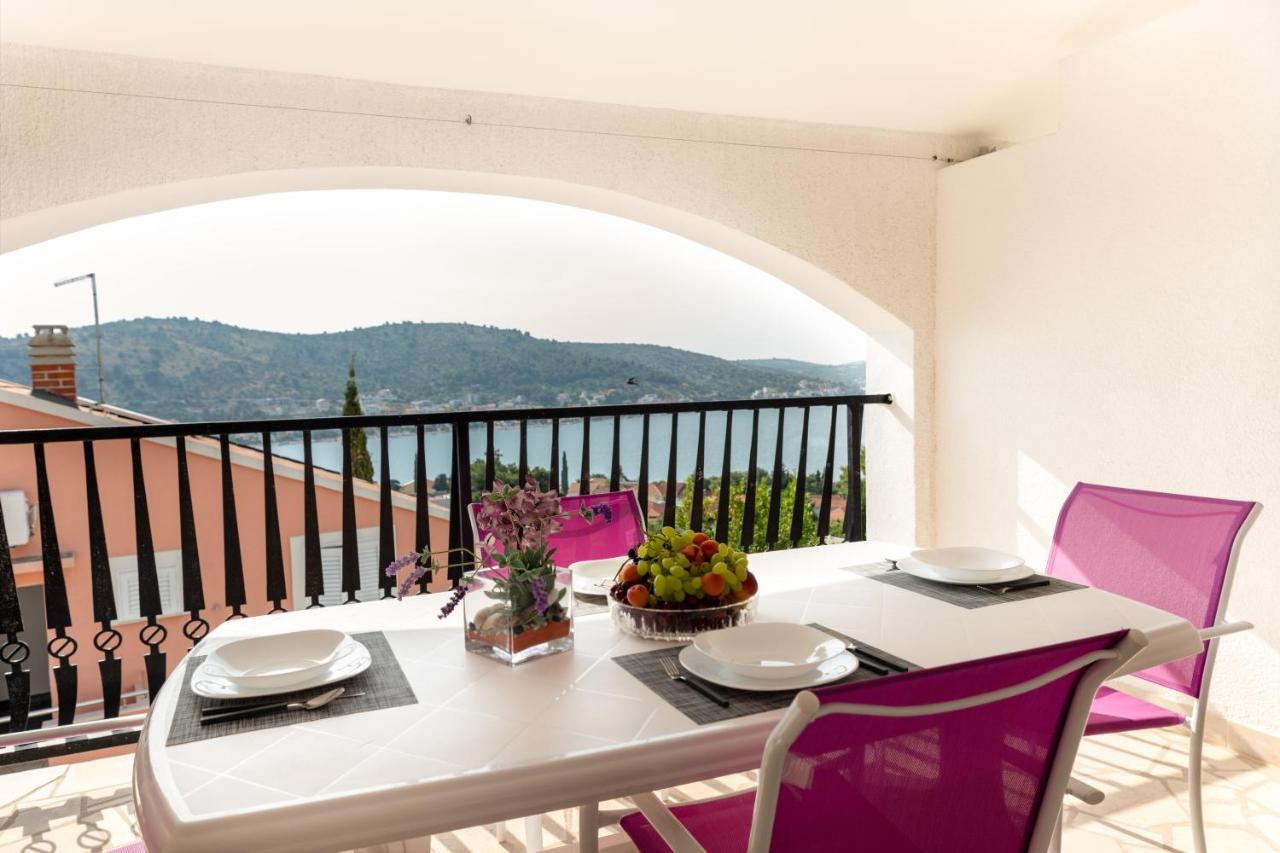 Apartments Villa Maja 罗戈兹尼察 外观 照片
