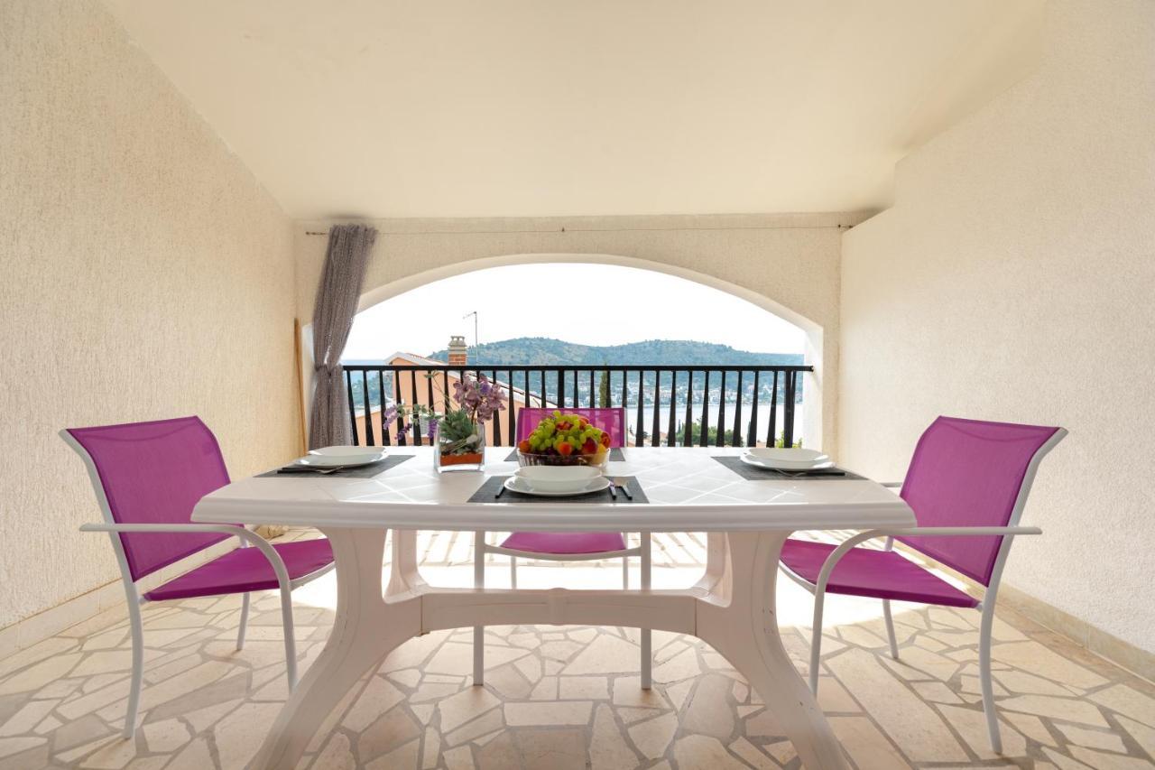 Apartments Villa Maja 罗戈兹尼察 外观 照片
