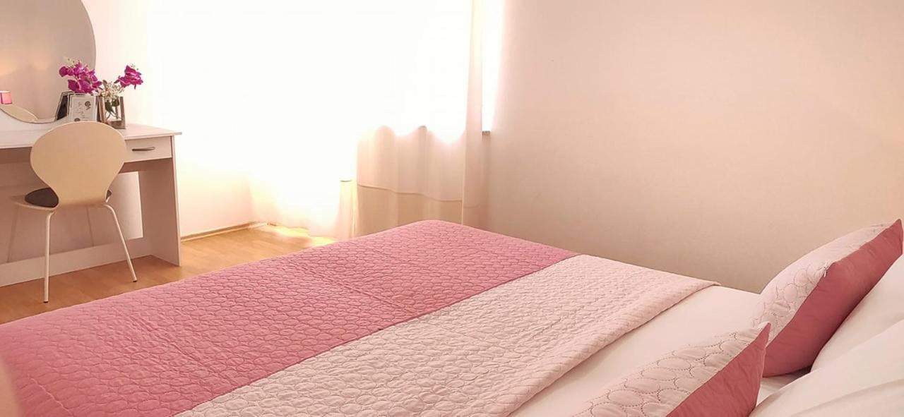 Apartments Villa Maja 罗戈兹尼察 外观 照片